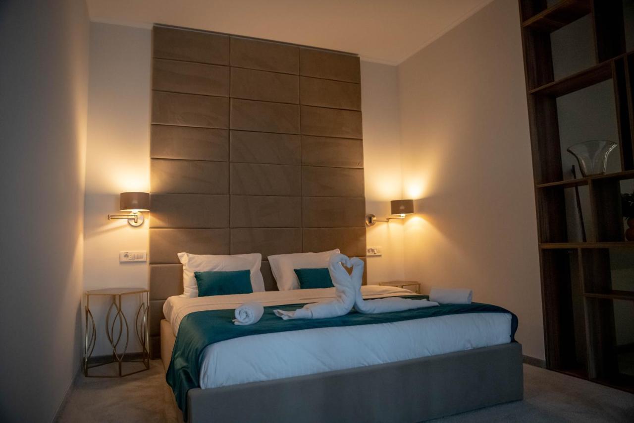 בראליה Unique Garden Hotel מראה חיצוני תמונה