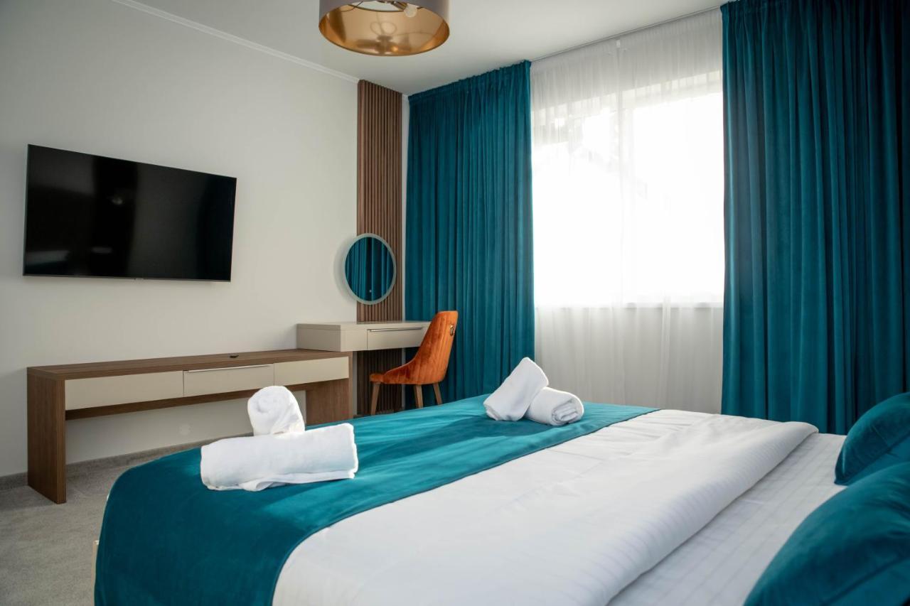 בראליה Unique Garden Hotel מראה חיצוני תמונה